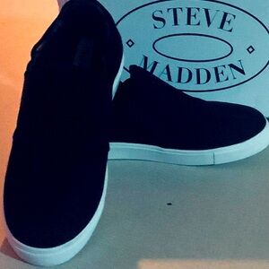Never worn Steve Madden Whilma Faux Suede Black Slip on sneakers